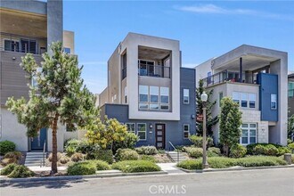 Building Photo - 224 Merit