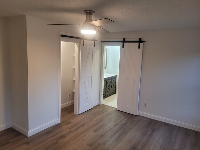 Building Photo - 3879 Overton Manor Trail