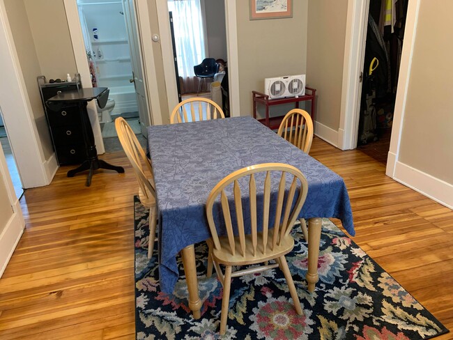 Dining Room - 424 W Chestnut St