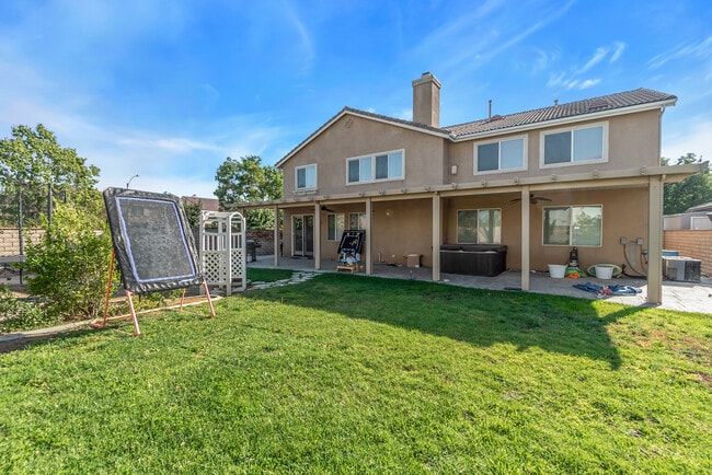 Building Photo - 1035 Benedict Cir