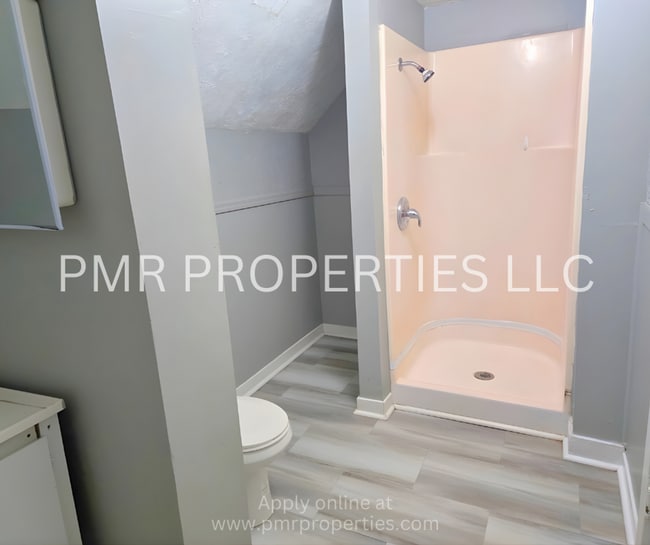 Building Photo - 231 S 4th St