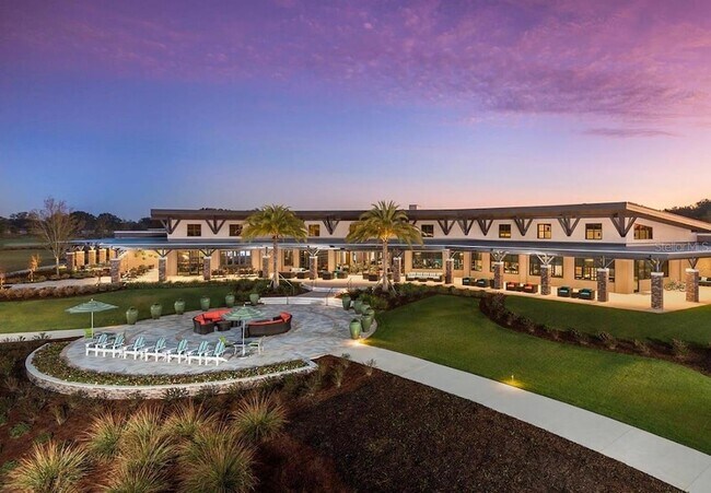 Foto del edificio - 5221 NW 43rd Ln Rd