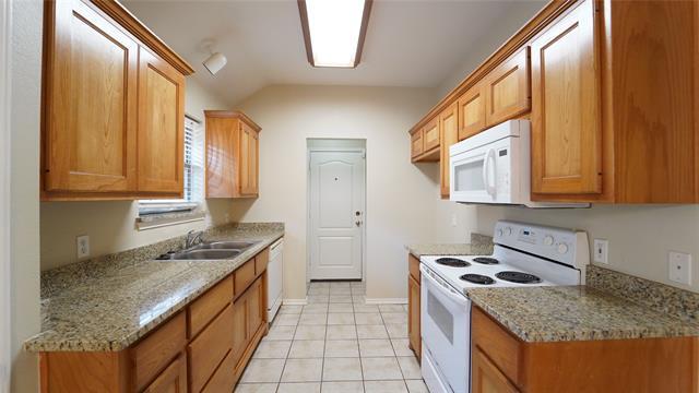 Building Photo - 1826 Rayna Dr