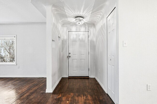 Foto del edificio - Updated house in great Lakewood location