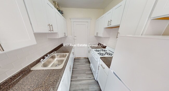 Foto del edificio - 231 Park Dr