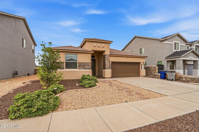 Building Photo - 4717 Christian Azcarate St