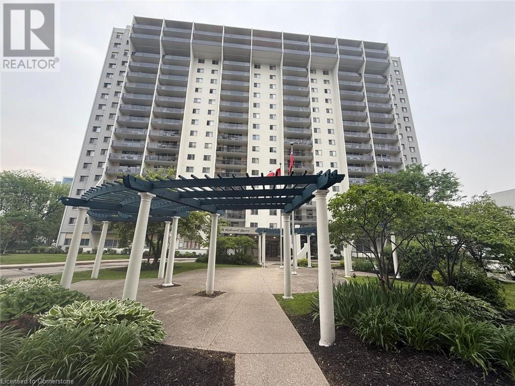 Photo principale - 300 Regina St N