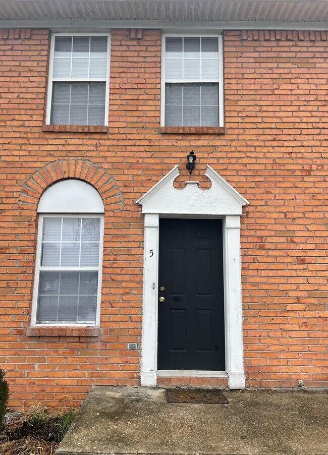 Building Photo - 102 Barnes Lane