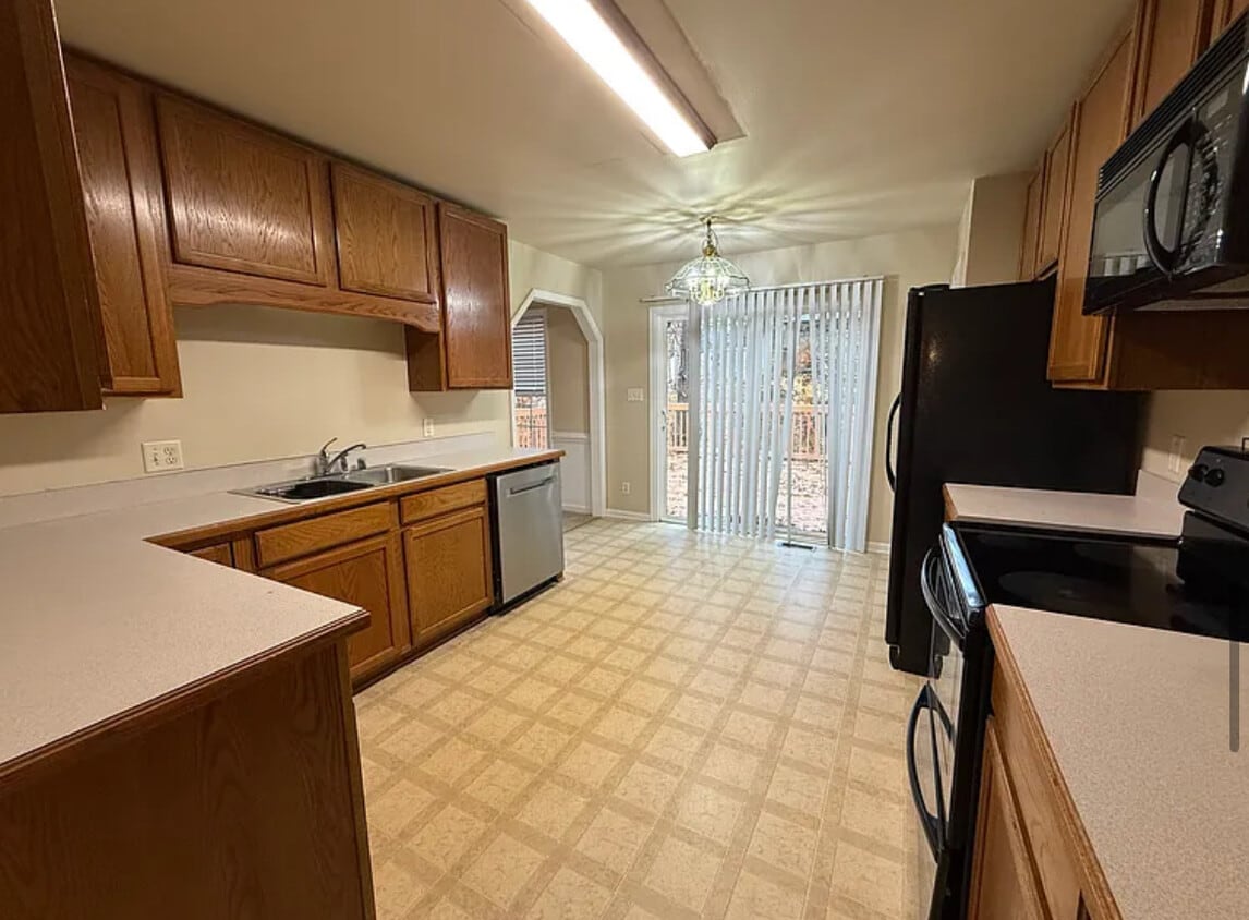 Foto principal - 40580 Sunflower Rd