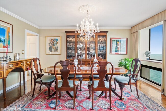 Foto del edificio - 1110 N Lake Shore Dr
