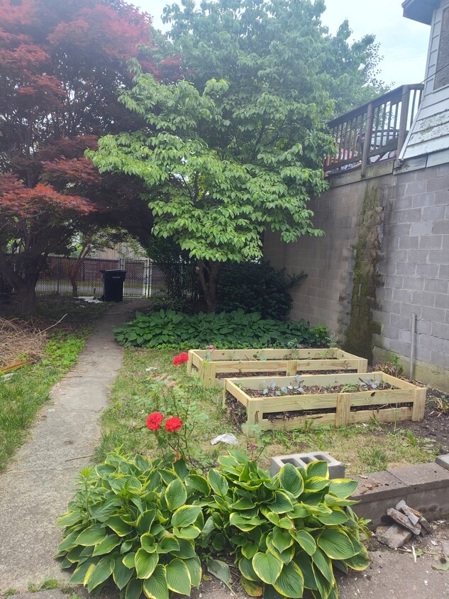 Primary Photo - 580 2nd Ave