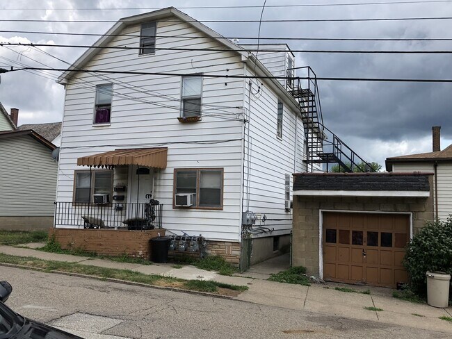 Building Photo - 1817 Beaver St