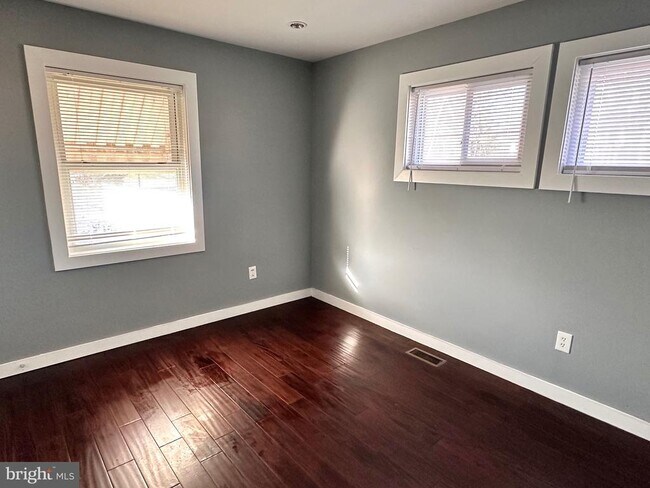 Foto del edificio - 6406 Wilcox Ct