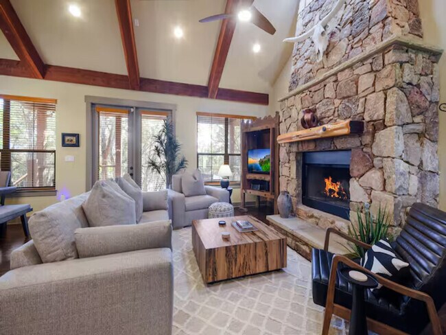 Foto del edificio - 18729 Natures Way