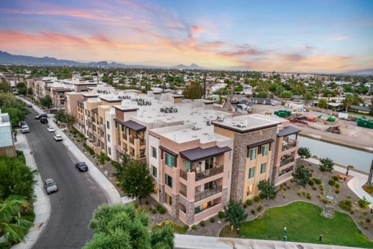 Foto principal - 4803 N Woodmere Fairway