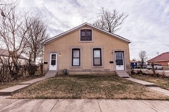 Building Photo - 726-728 St Catherine St