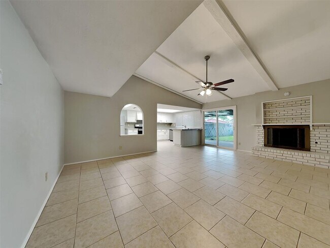 Foto del edificio - 3 BR/2BA | Renovated Single Family Home | Gated backyard