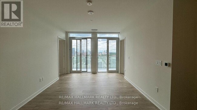 Building Photo - 70 Princess St