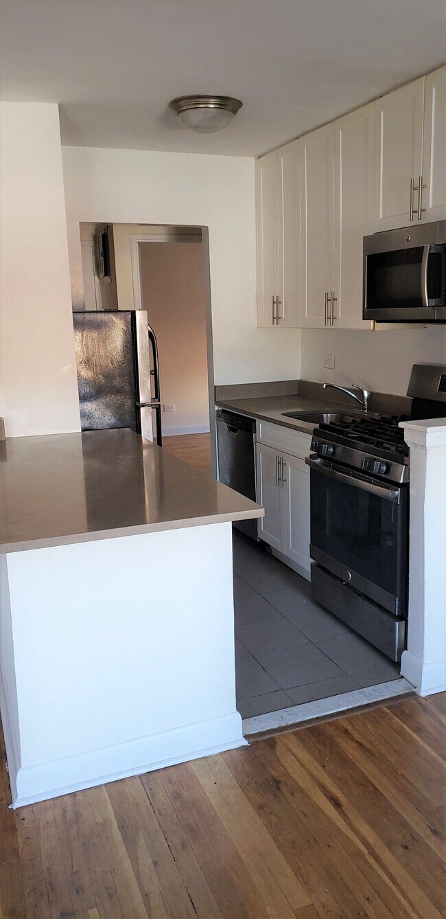 4515 Colden St Unit 6P, Queens, NY 11355 Room for Rent in Queens, NY