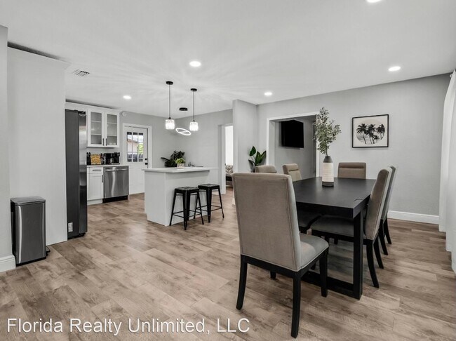 Foto del edificio - 3 br, 2 bath House - 1250 Howard Street