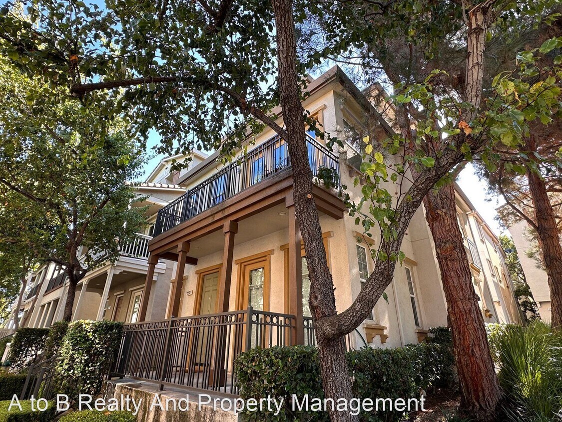 Foto principal - 4 br, 4 bath House - 2231 Golden Crest Cmns