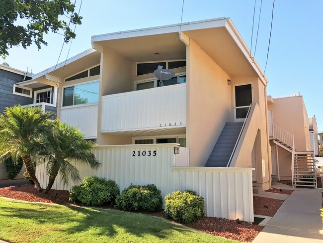 Building Photo - 21035 Bryant St