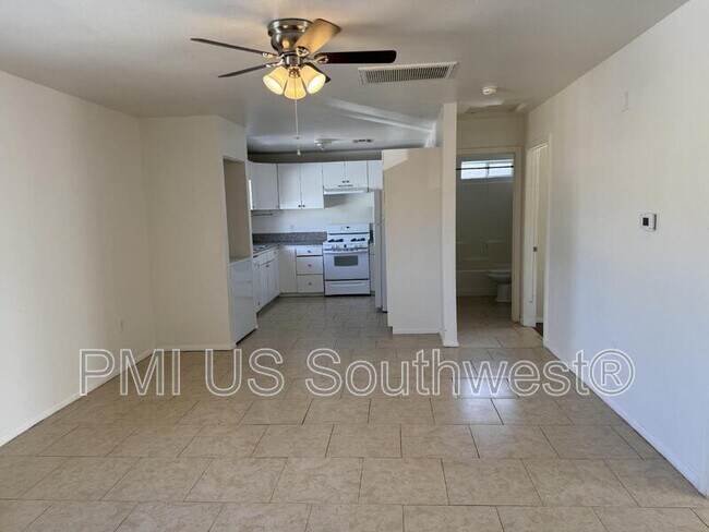 Building Photo - 352 Rio Grande Ct