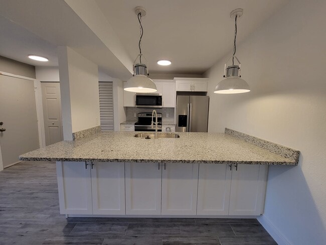 Building Photo - 455 US-19 ALT