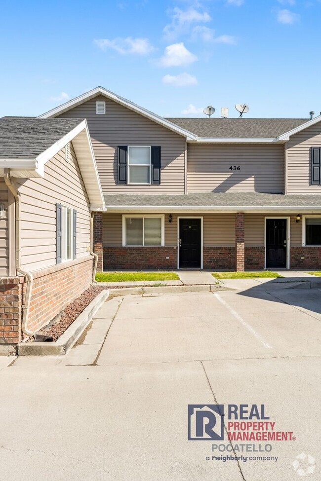 Building Photo - 436 Raven Way