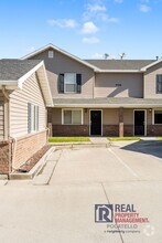 Building Photo - 436 Raven Way