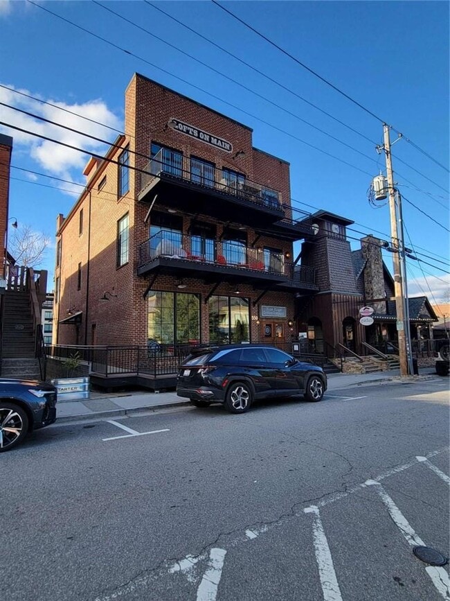 Building Photo - 550 E Main St