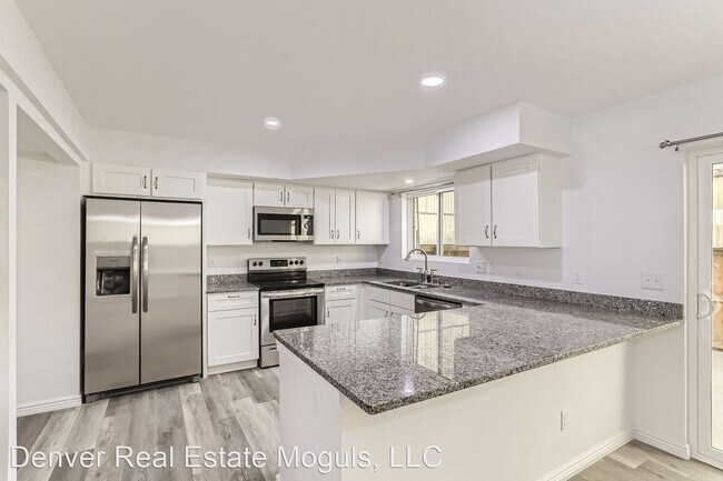 Foto del edificio - 3 br, 3.5 bath House - 9101 East Oxford Drive