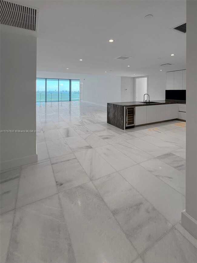 Foto del edificio - 700 NE 26th Terrace