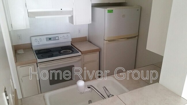 Foto del edificio - 5862 Peregrine Ave