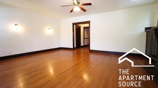 Foto del edificio - 2825 W Logan Blvd