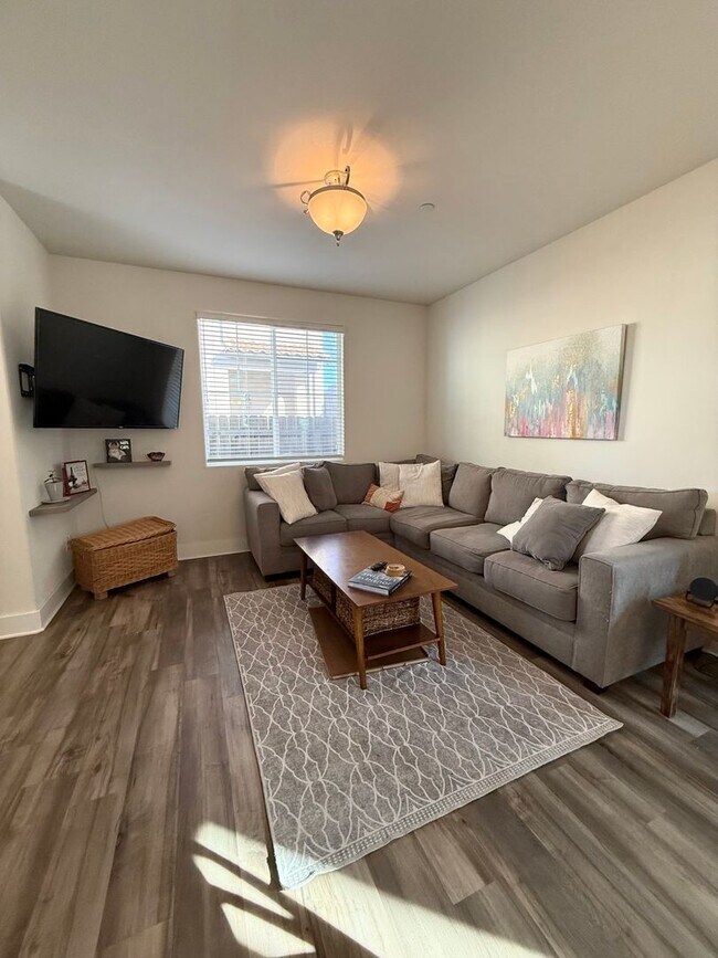 Building Photo - Templeton Ranch 3 Bedroom 2 Bathroom Single Family Home Available 3/15/26