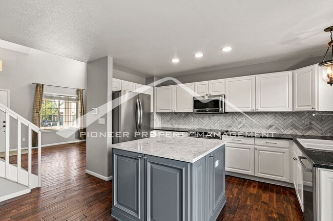Photo - Spacious Home with gorgeous kitchen and ce...