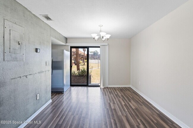 Building Photo - 1300 Arlington Ln NE