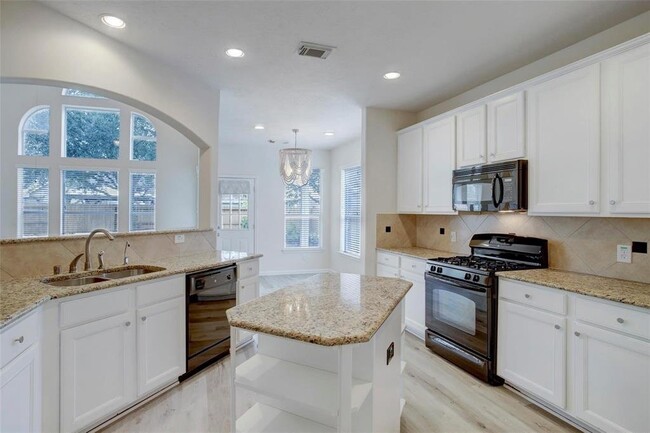 Foto del edificio - Quail Creek Drive, Pearland, TX 77584 - 4 ...