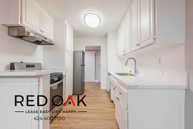 Foto del edificio - ~2 Weeks FREE~ Magnificent Two Bedroom wit...