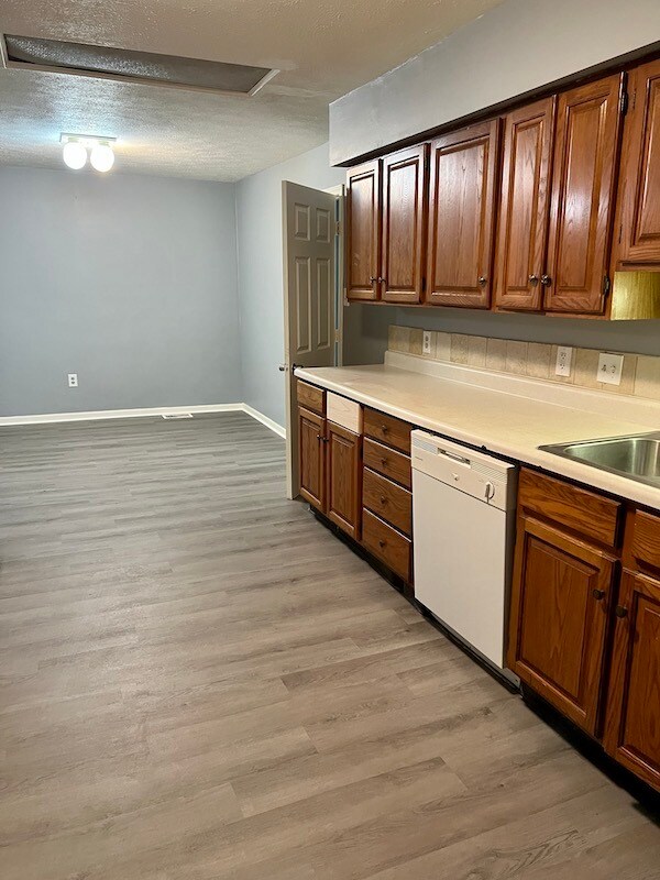 Foto del edificio - 426 N Rock Rd