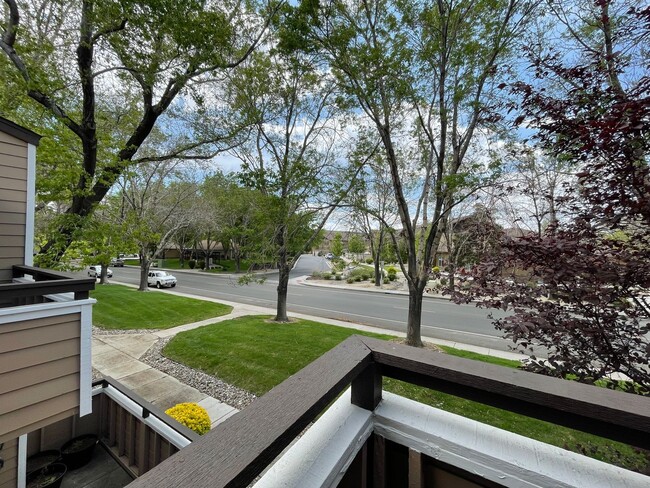 Foto del edificio - 2 Bedroom and 1 Bathroom South Reno Condo