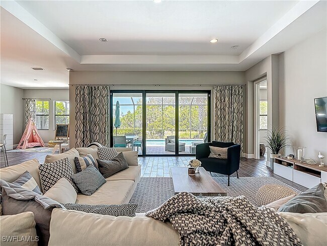 Building Photo - 4524 Tamarind Way