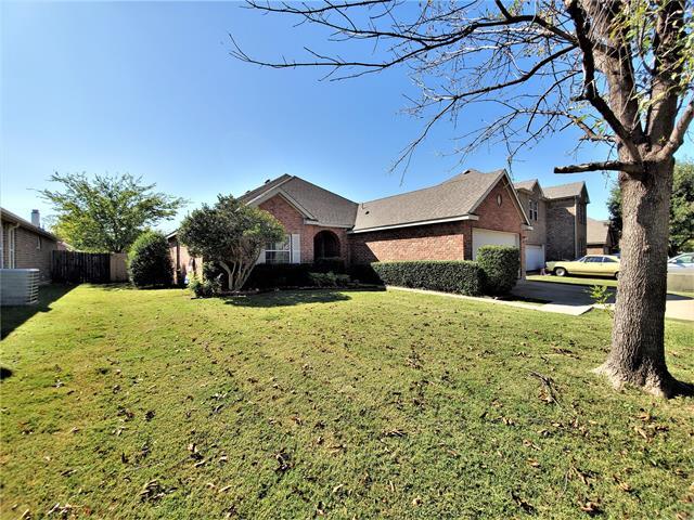 Building Photo - 1932 Stonehill Dr
