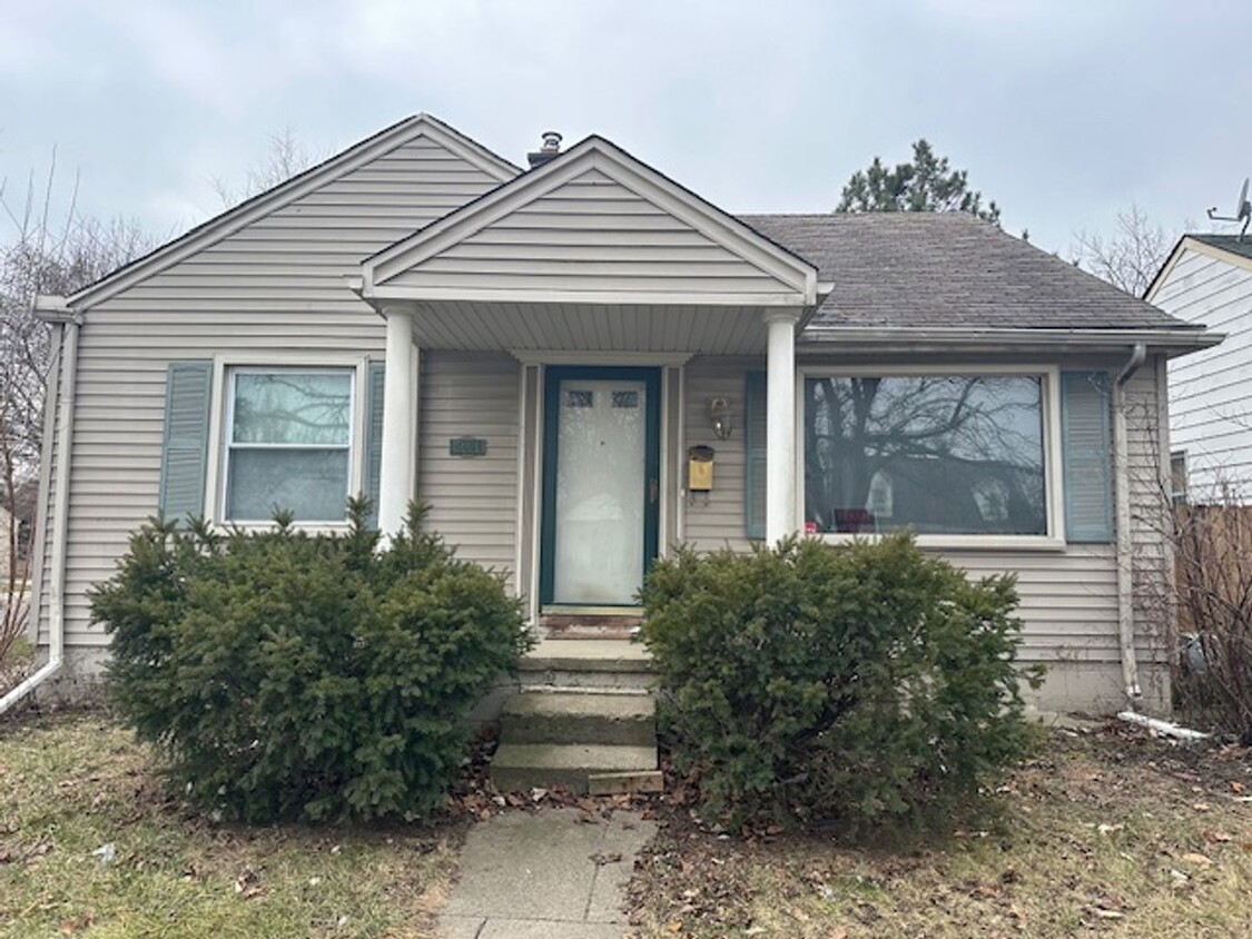 Primary Photo - 2 Bedroom 2 Bath House For Lease Section 8...