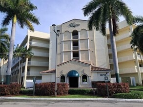 Building Photo - 10710 NW 66th St