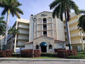 Building Photo - 10710 NW 66th St