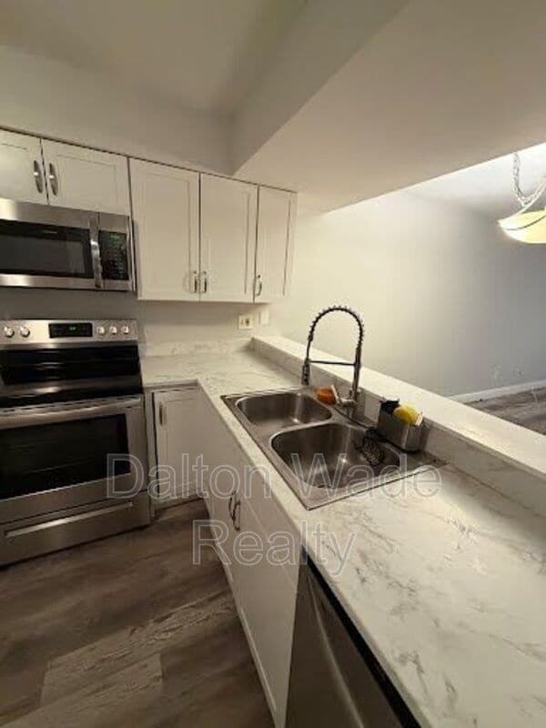 Foto del edificio - 1517 Chateaux De Ville Ct