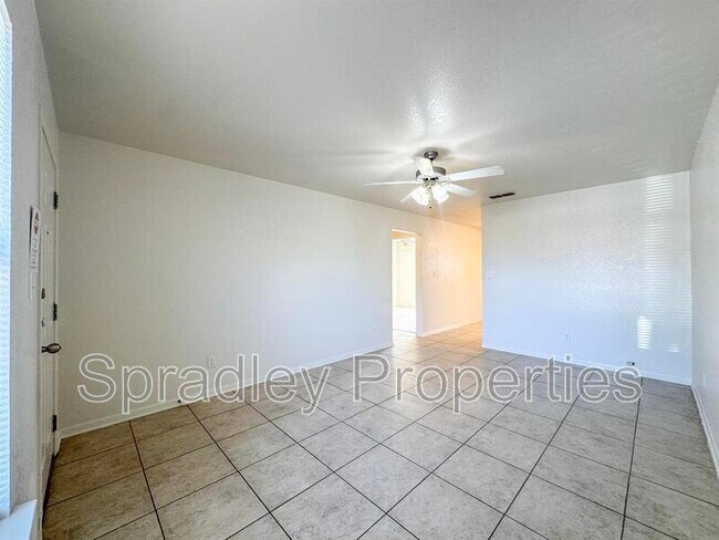 Building Photo - 608 John Paul Jones Dr