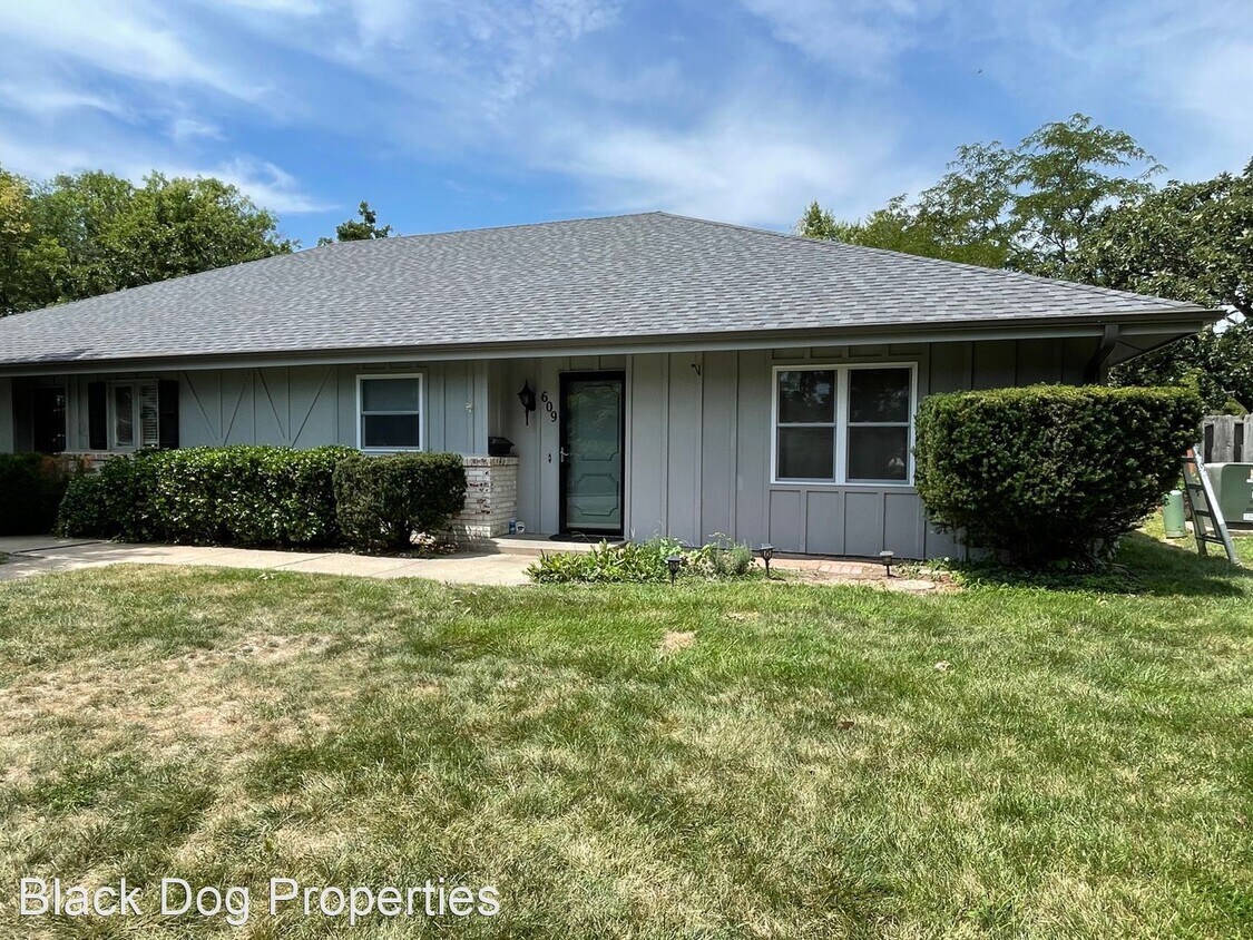 Foto principal - 2 br, 2 bath House - 609 Mount Brier Place